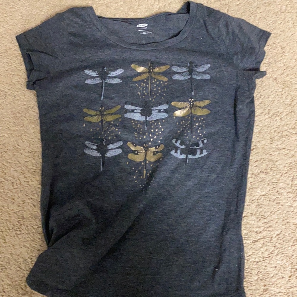 Gray shirt with dragonflies